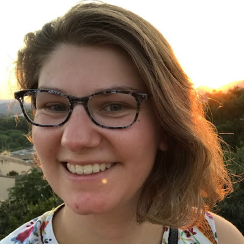 Meet your Posher, Emily